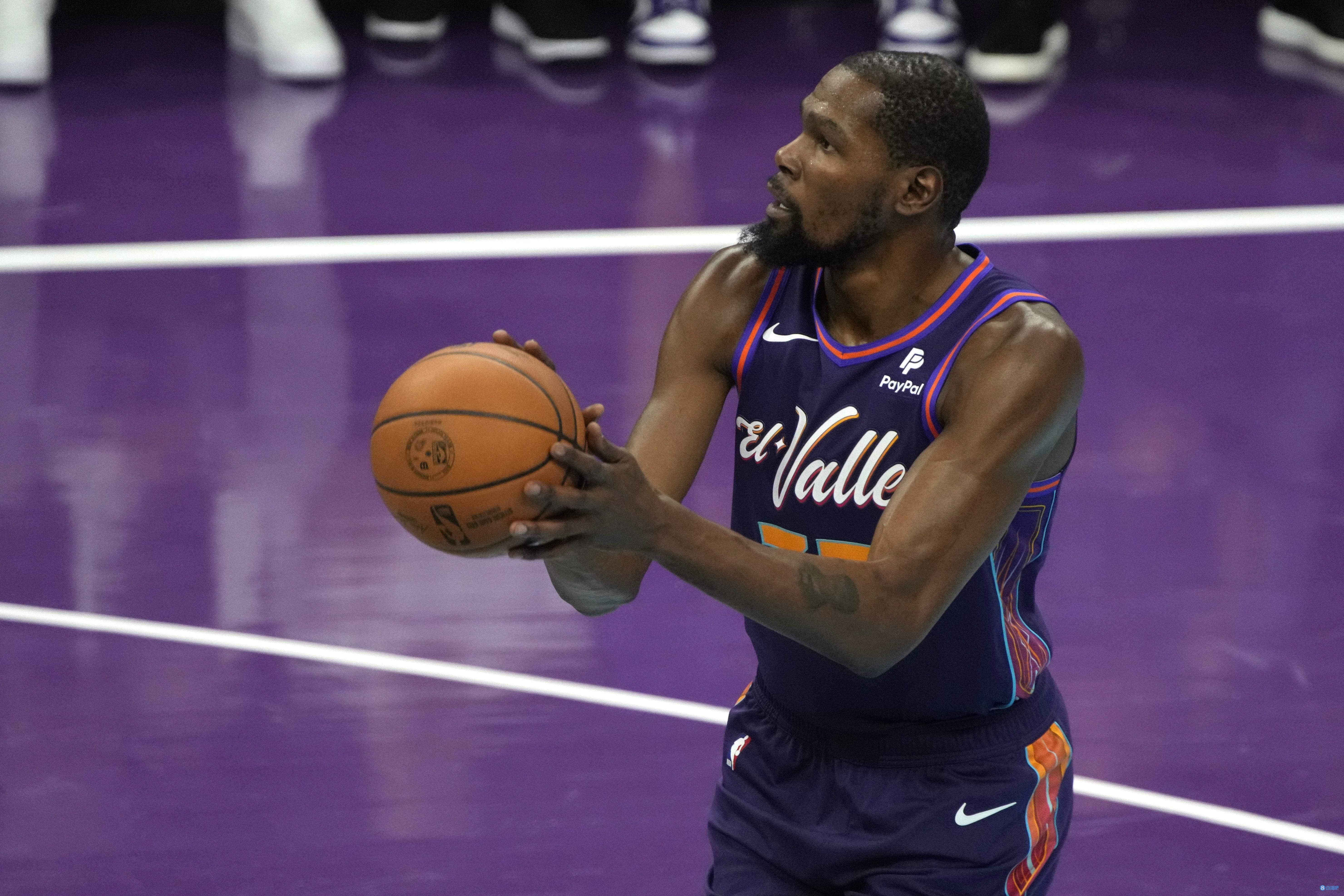 KD：我们在进攻端建立良好的势头 末节和双加时都延续了这种状态