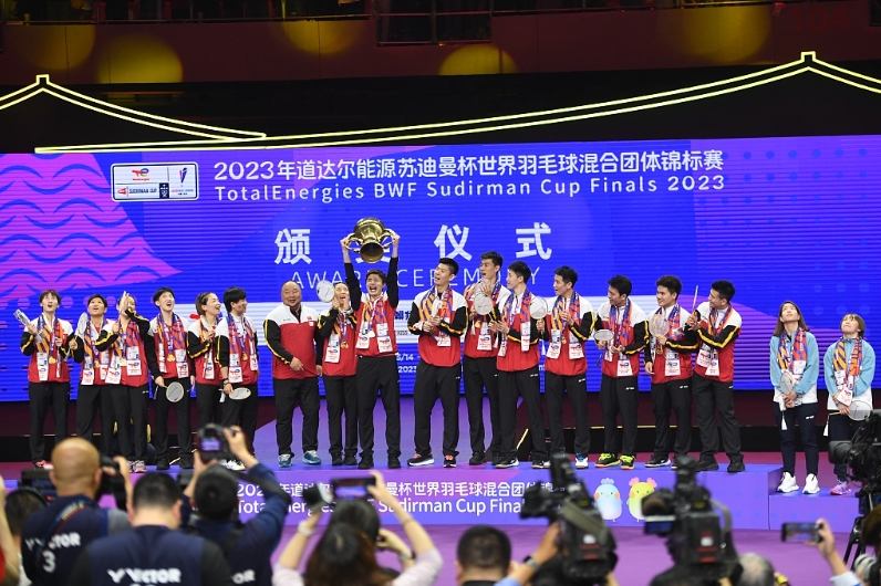 中国羽毛球：力争2024年巴黎奥运会全5金