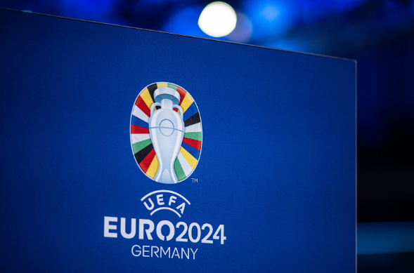 Euro 2024: UEFA-Schiedsrichterchef betont Verbot von Spielern, die Schiedsrichter in Streitereien verwickeln