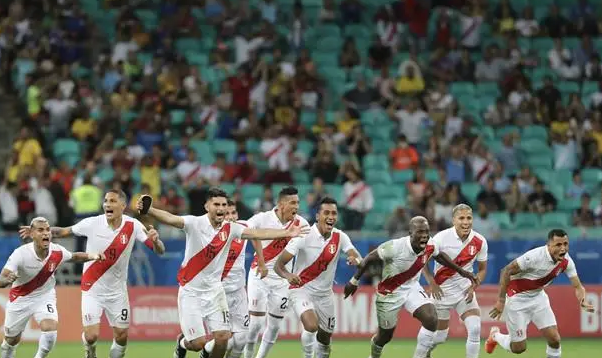 美洲杯小组赛A组第1轮: 秘鲁 vs 智利 战报