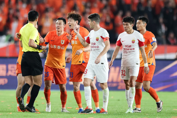 足协杯决赛:海港3-1泰山首度夺冠 