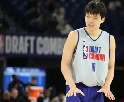 杨瀚森将于明日抵达纽约准备选秀 将冲击首轮末段或次轮初段