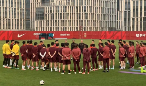 国足7月2日大连集结备战东亚杯，预计25人赴韩参赛