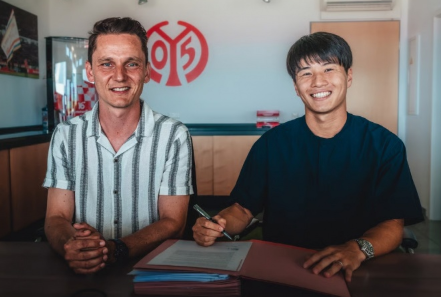 德甲美因茨官宣租借日本中场川崎飒太，含买断条款‌