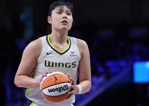 李月汝18+10创三分新高难救主 飞翼不敌天空吞连败