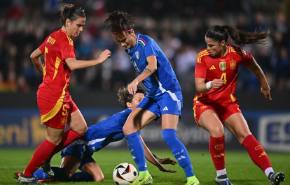 女足欧洲杯前瞻：意大利女足 vs 西班牙女足