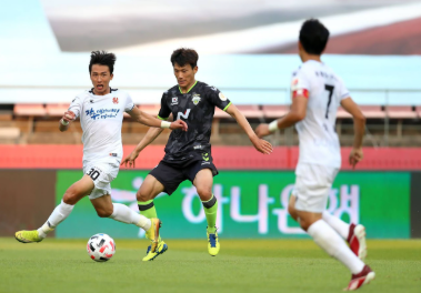 韩K联第24轮前瞻：光州FC vs 全北现代